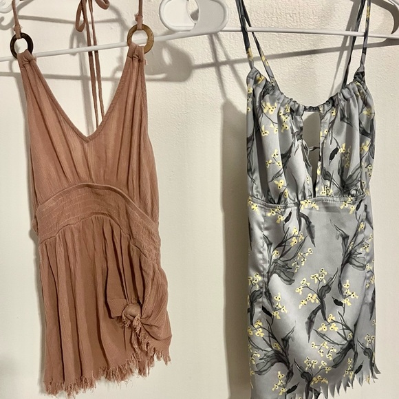 Set of two 🖤 Beach Tank Tops 🔆 - Picture 1 of 14